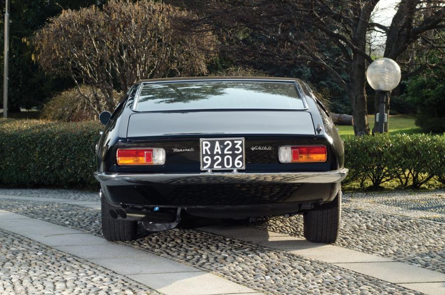  Maserati Ghibli Coupe Black 1968 года  (фото 8 из 19)